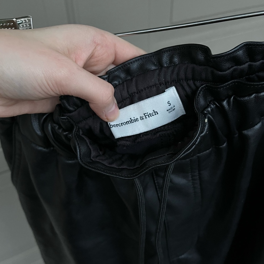 Abercrombie Black Leather Drawstring Joggers - image 4